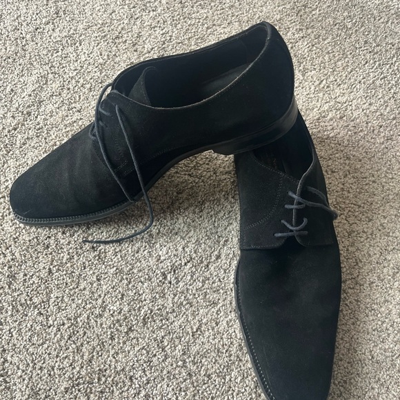 To Boot New York suede men’s shoe size 10.5.